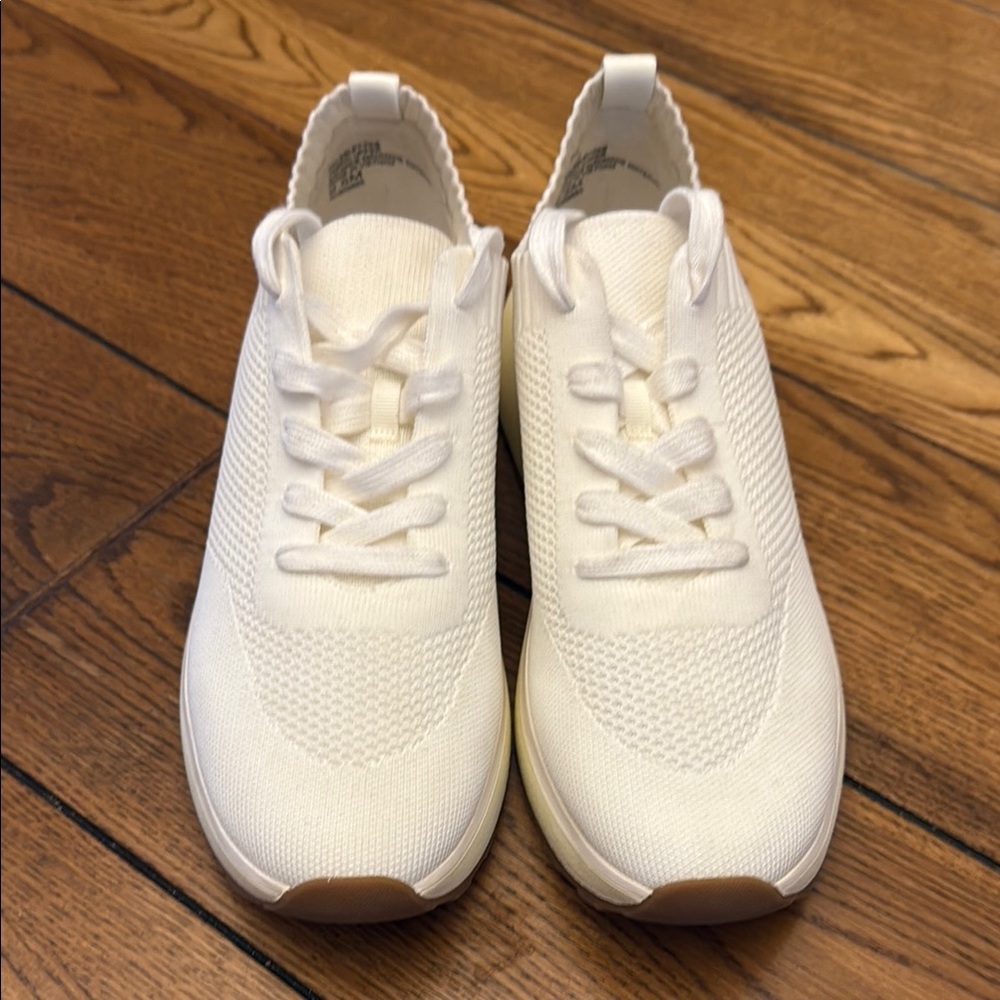 Nordstrom Rack Women's Sneakers (NWOT)
